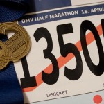 Finishermedaille und Startnummer beim OMV Halbmarathon 2012