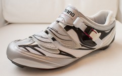 Radschuh Shimano SH-R133L